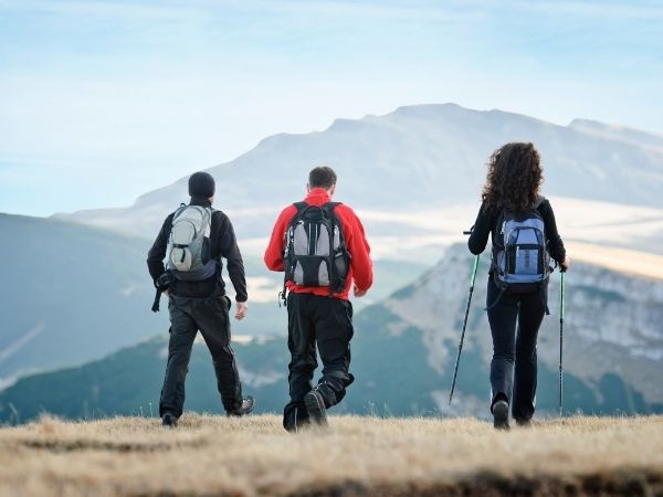 Pomocny przewodnik, jak wybrać najlepszy sprzęt trekkingowy